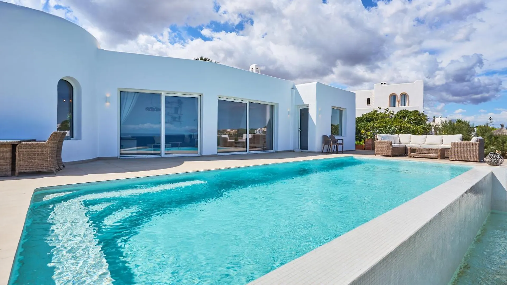 Villa Lago Cala d'Or  Spain